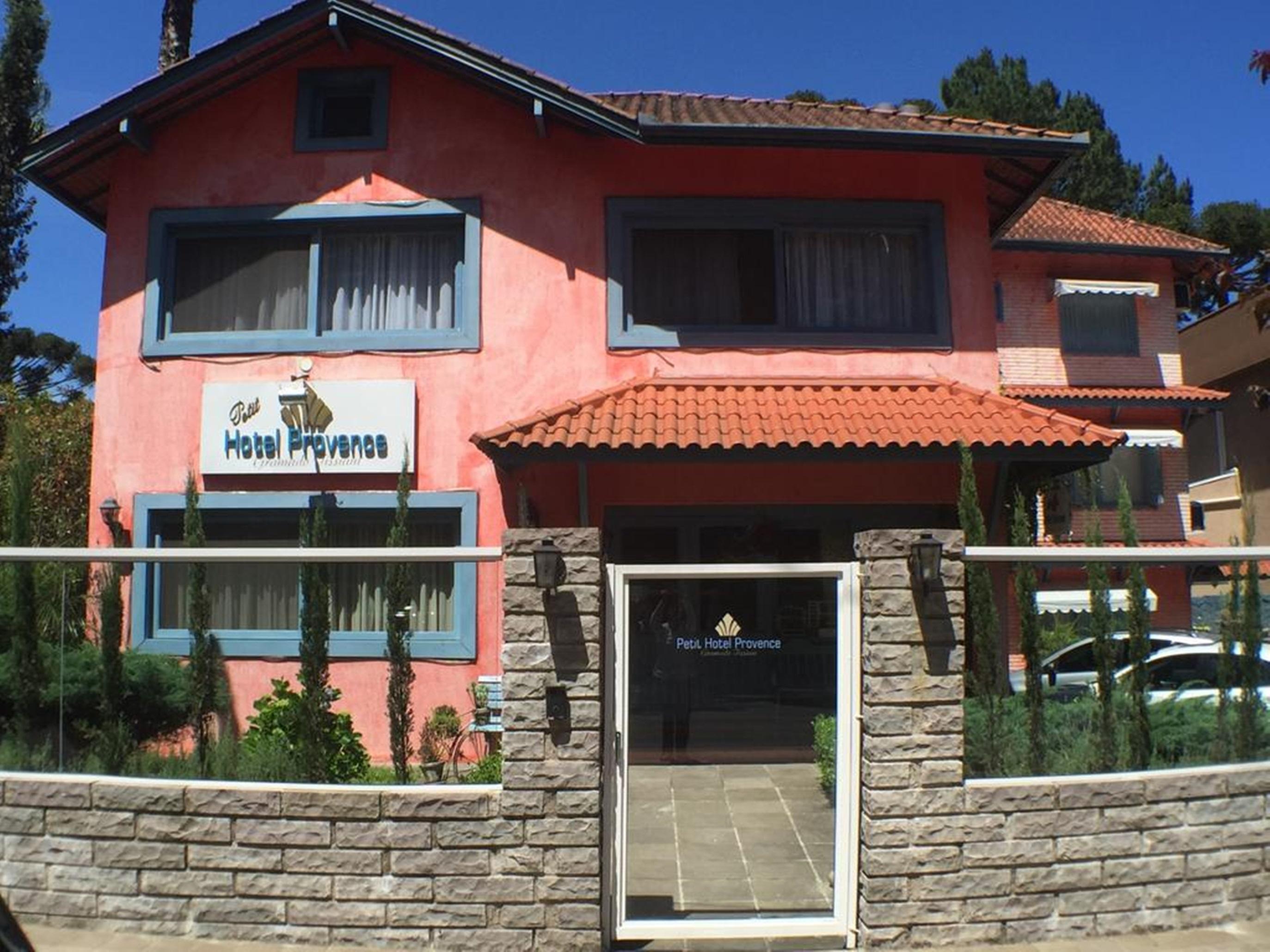 Petit Hotel Provence Gramado Exterior photo